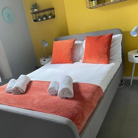 2 Bed Apartment Close To City Centre Cardiff Extérieur photo