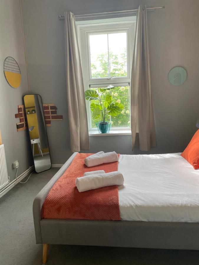 2 Bed Apartment Close To City Centre Cardiff Extérieur photo